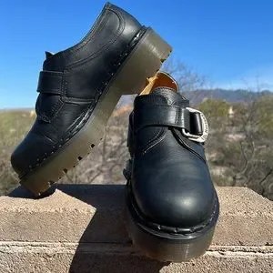 Dr. Martens | Shoes | Dr Martens Mie Black Platform 834 